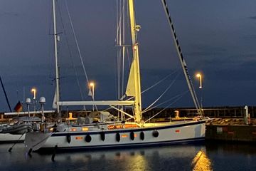 2022 Hallberg-Rassy 57