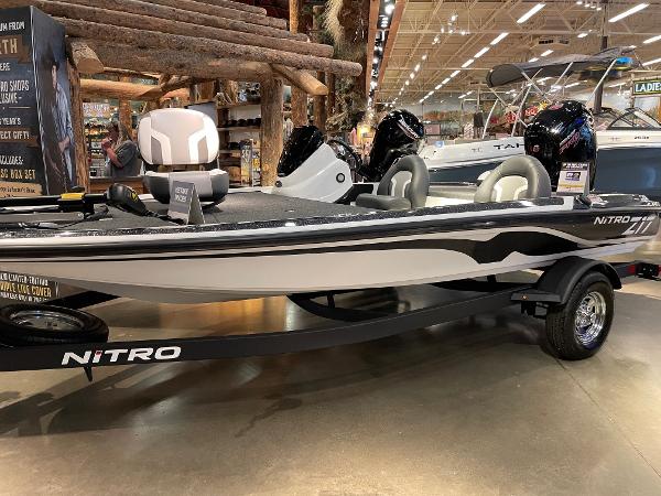 2025 Nitro Z17