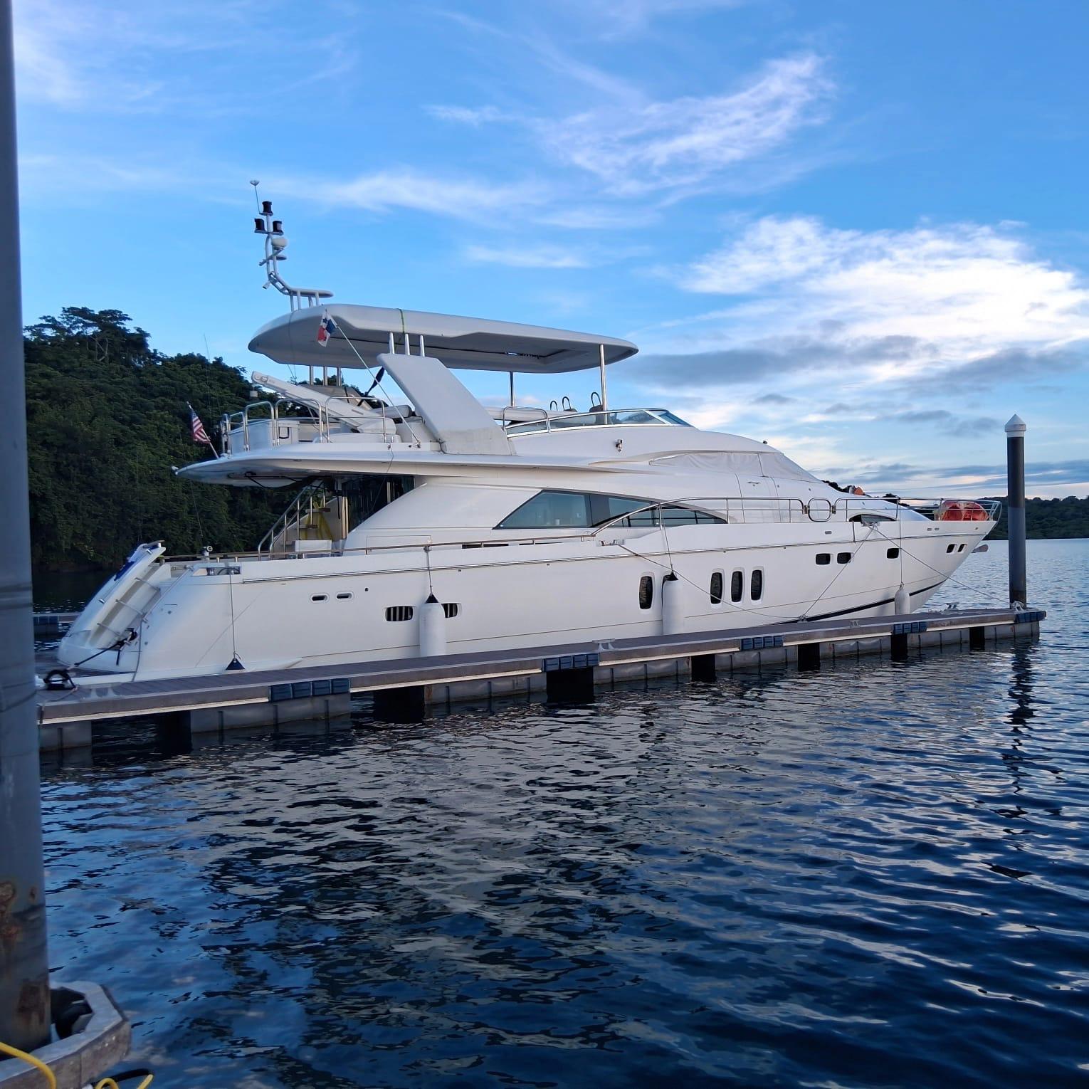 2008 Fairline Squadron 74