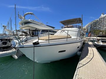 2012 Sealine F42