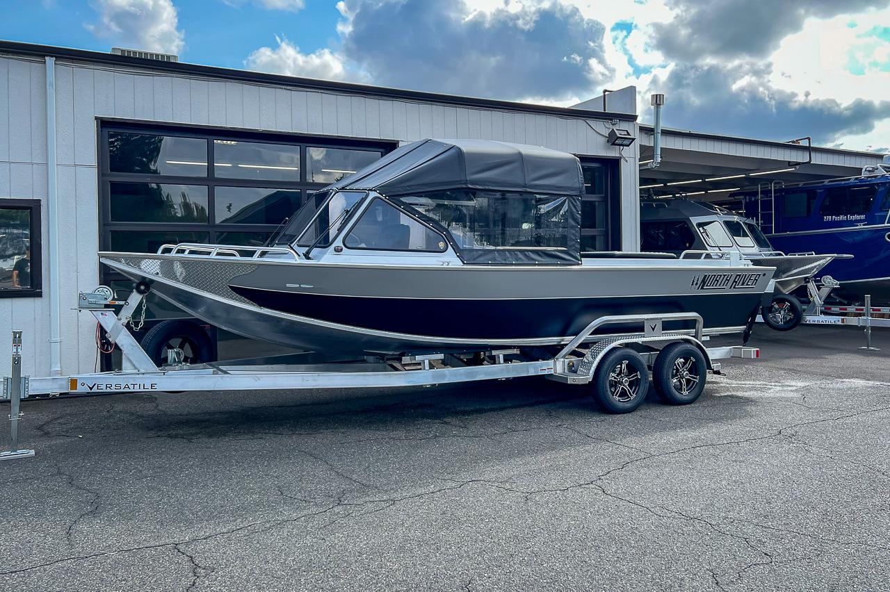 2026 North River 23 Commander