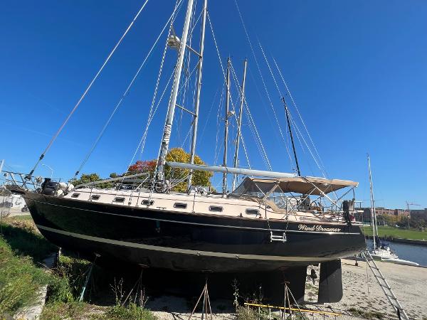 36' Island Packet Yacht For Sale - New & Used. Page 1