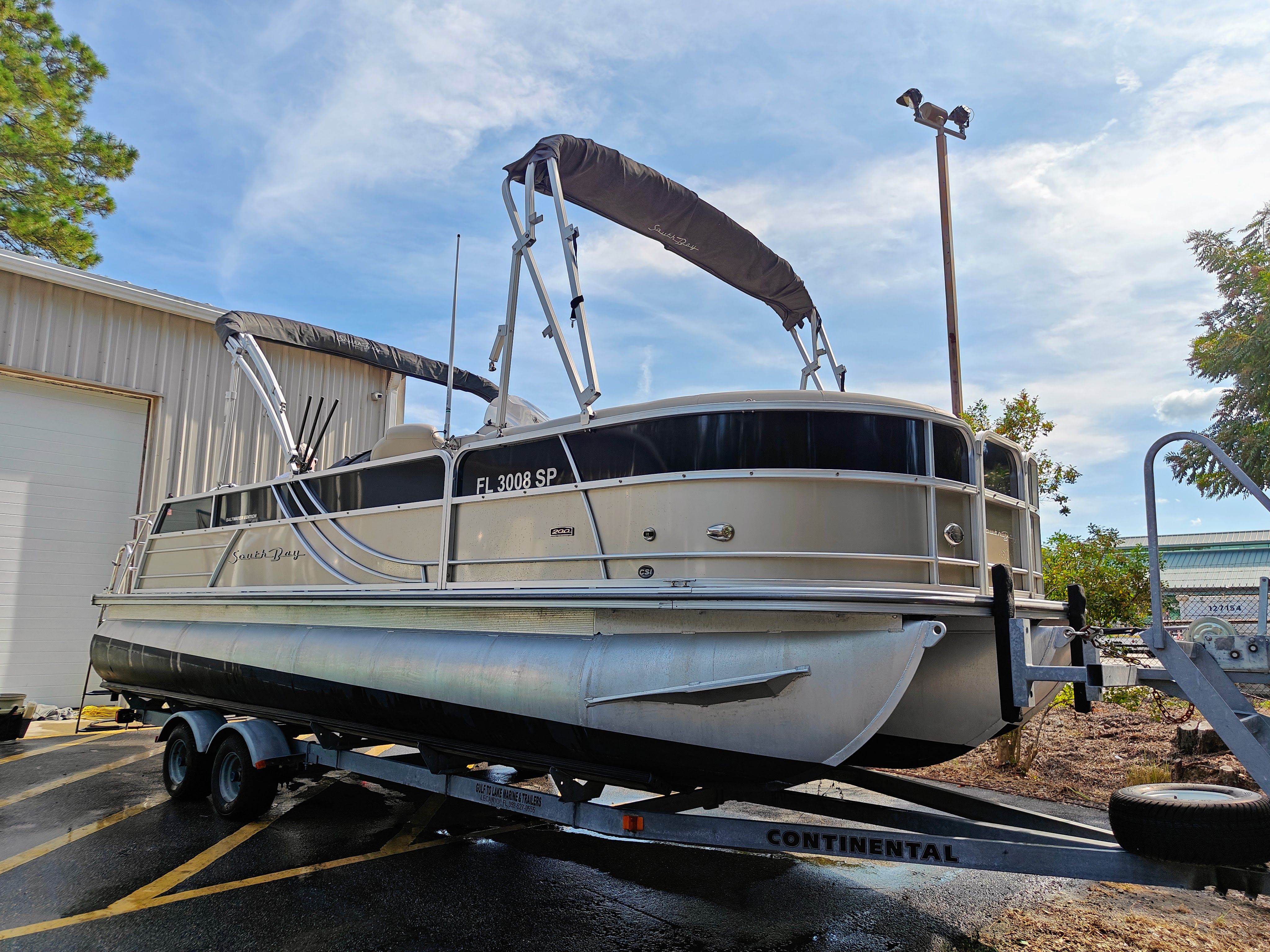 2020 South Bay S224BR 24' Saltwater Tri-Toon