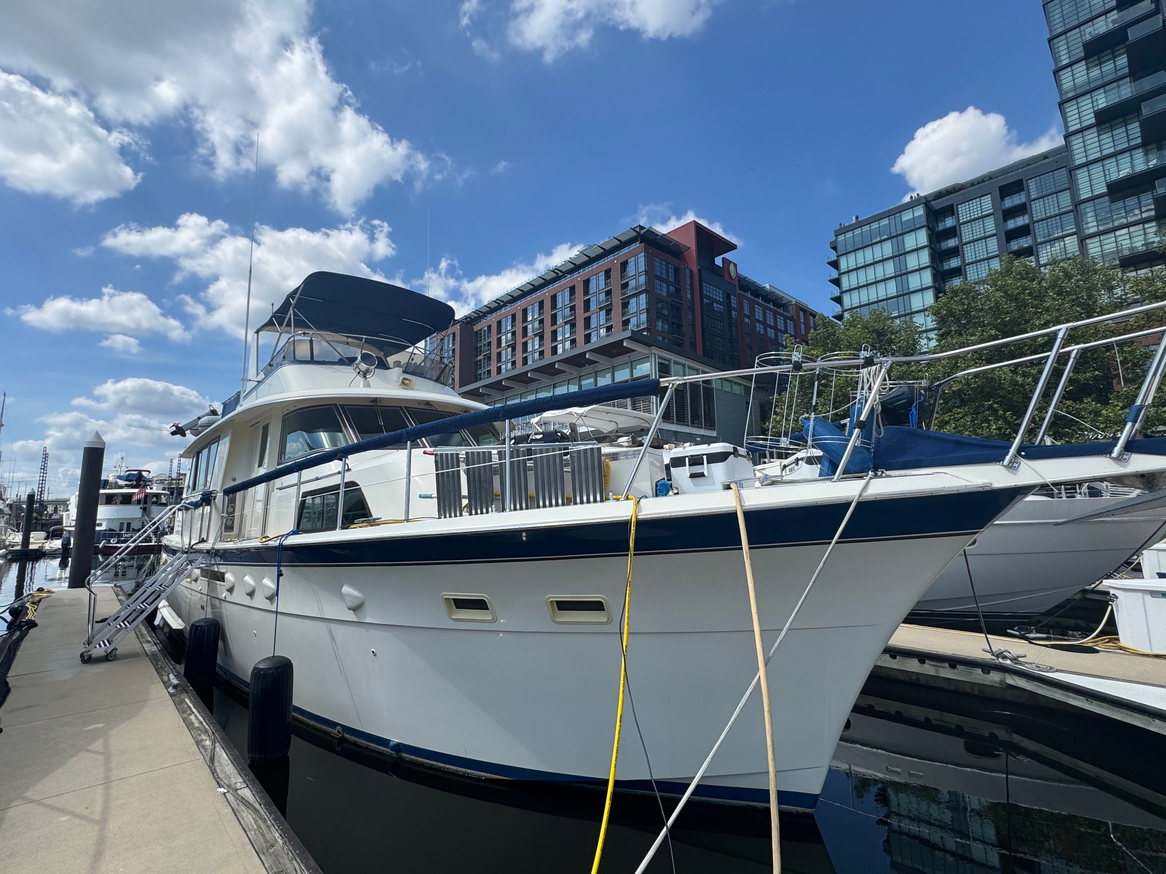 Hatteras 53 Extended Deck