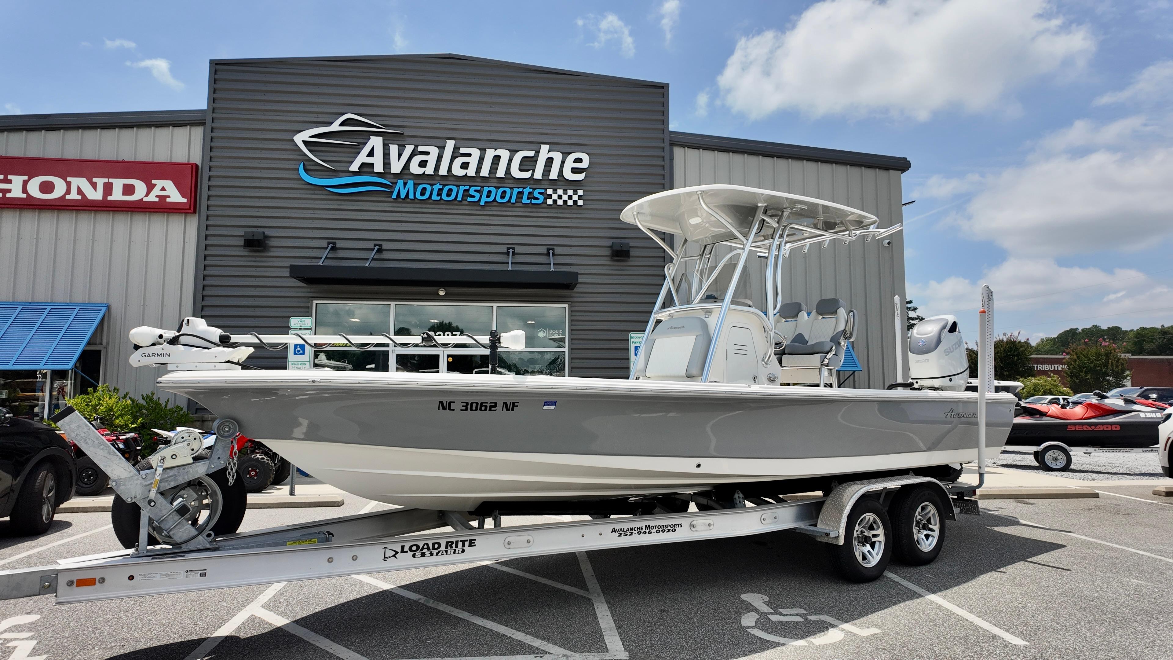 2025 Avenger AV26