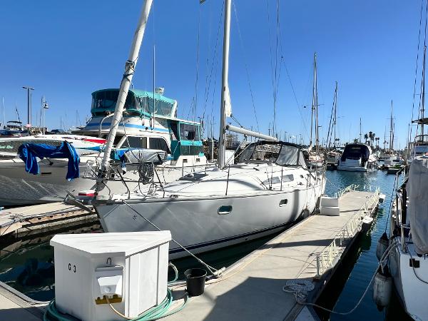 2001 Jeanneau 37