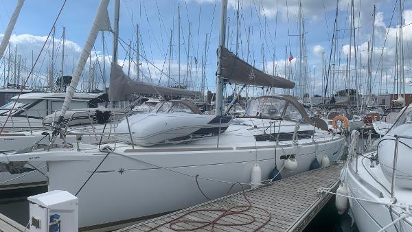 Jeanneau Sun Odyssey 389 Sun Odyssey 389 DL