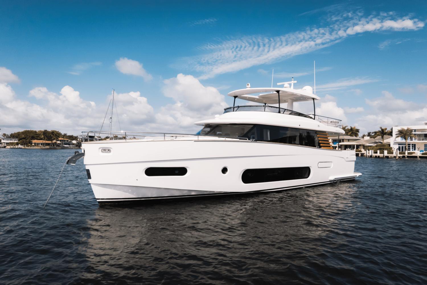 Azimut Magellano 66