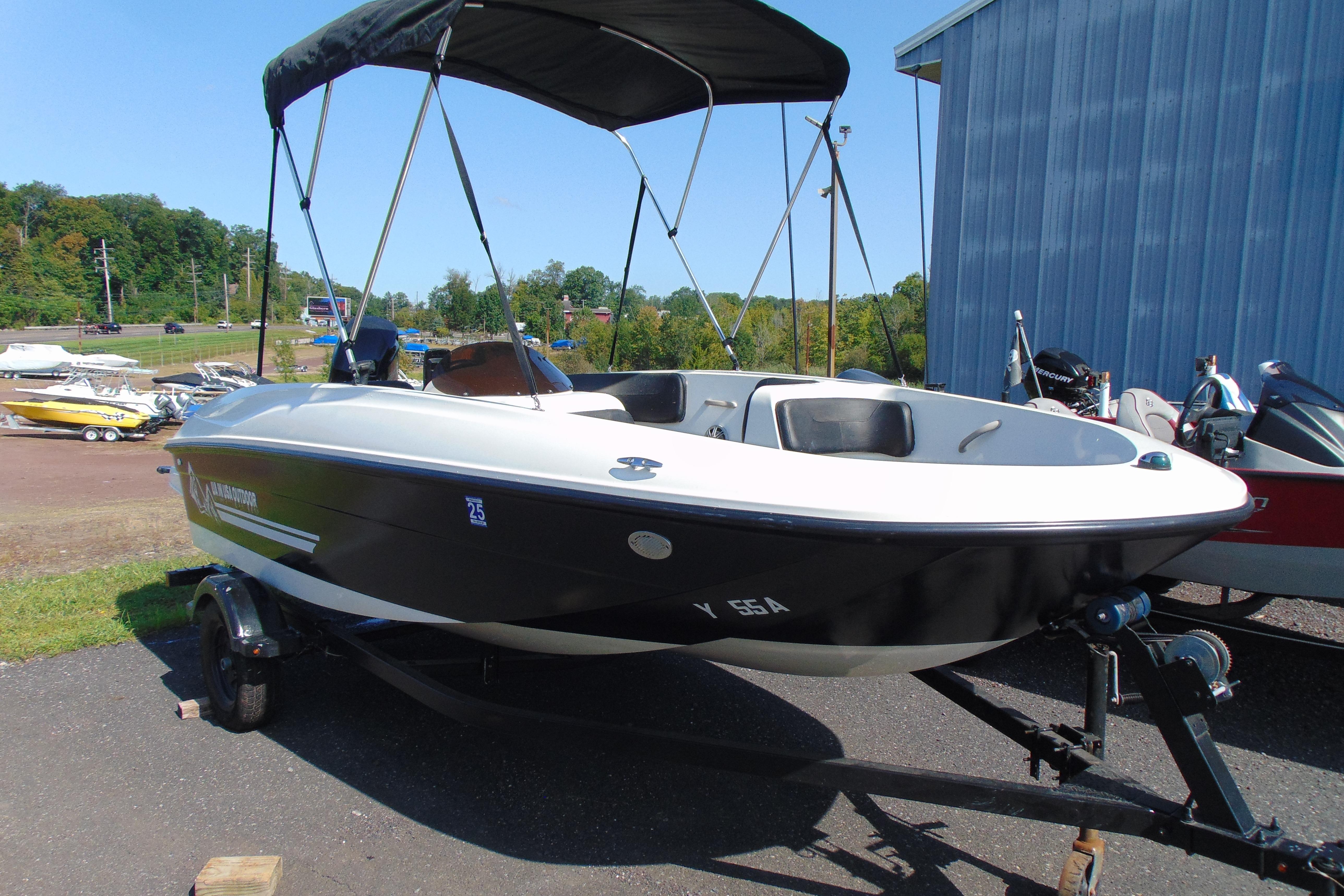 2016 Bayliner 160 Element