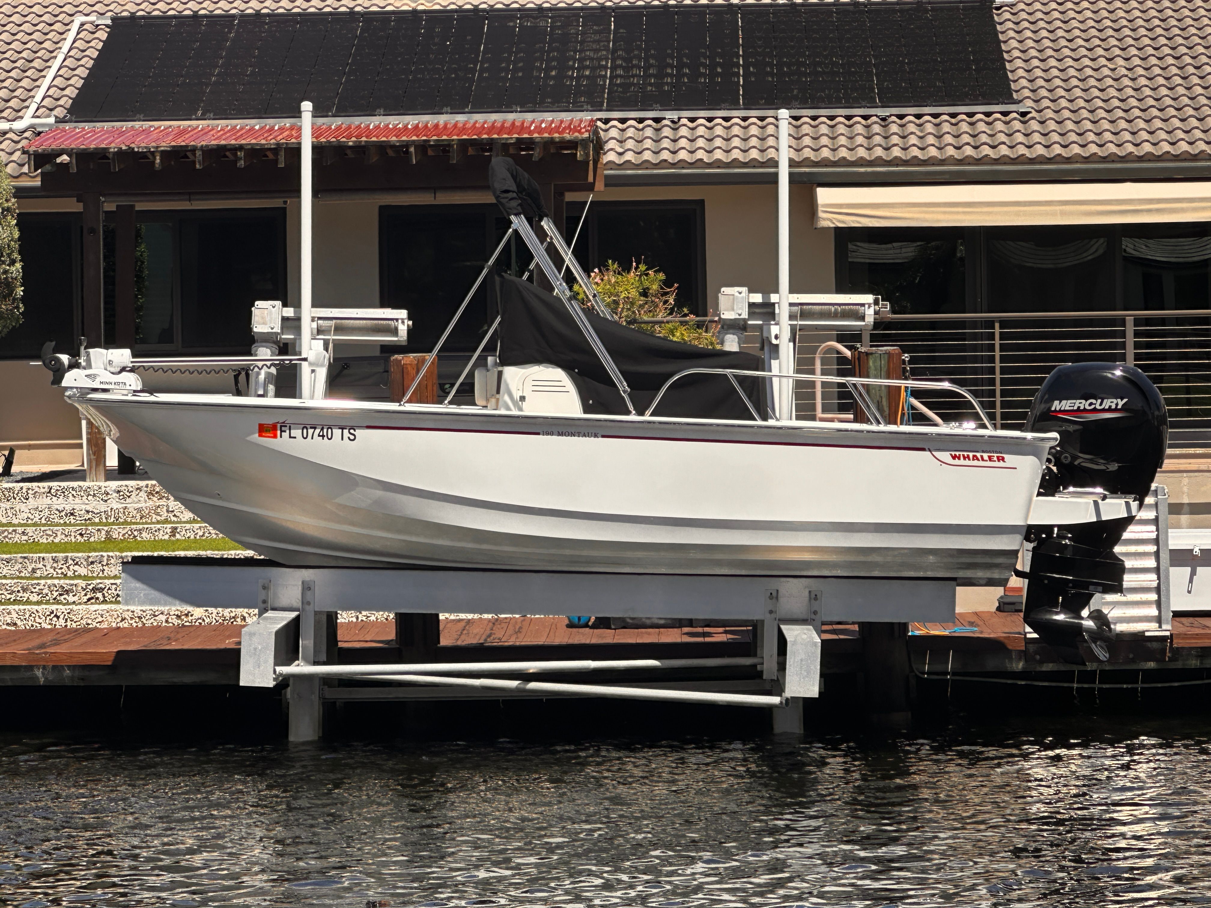 2024 Boston Whaler 190 Montauk