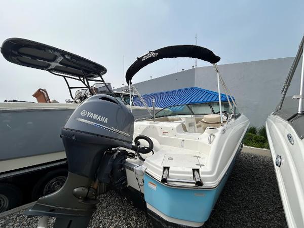 2021 NauticStar 203 DC