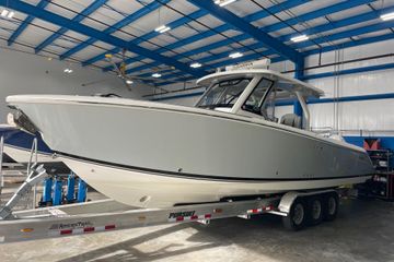2022 Pursuit S 328 Sport