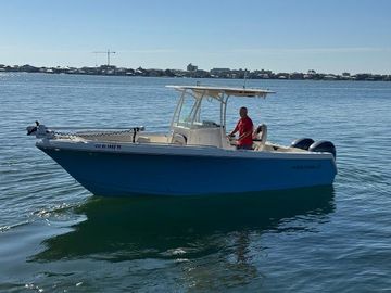 2022 Sailfish 242 CC