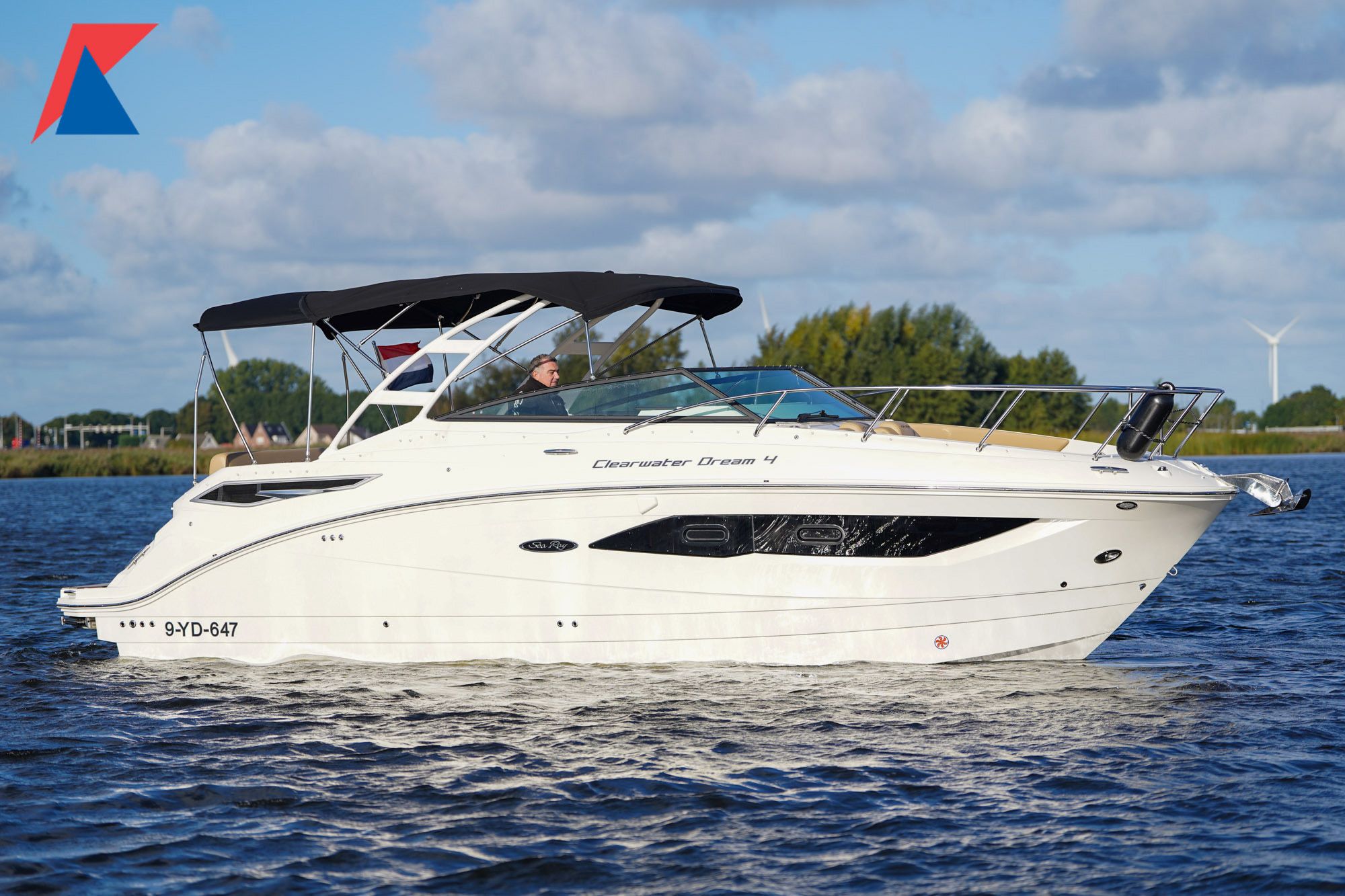 2021 Sea Ray 290 Sundancer