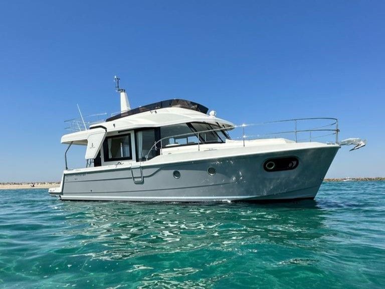 2023 Beneteau Swift Trawler 41 Fly