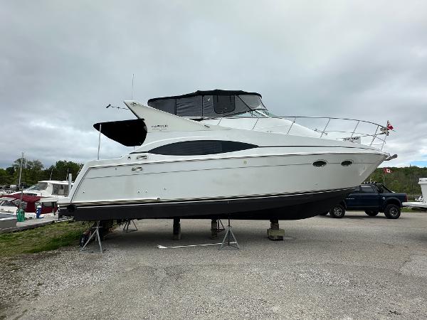 1999 Carver 350 Mariner