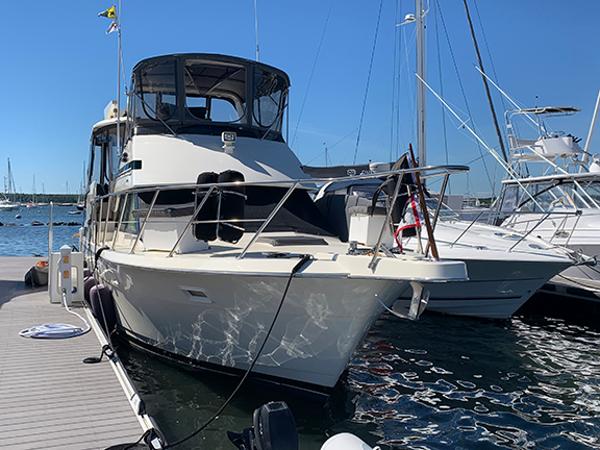 1991 Hatteras 40 Motor Yacht