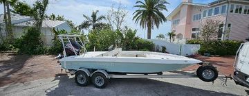 2007 Young Boats 20 Bay