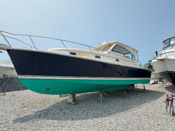 2004 Mainship Pilot 34