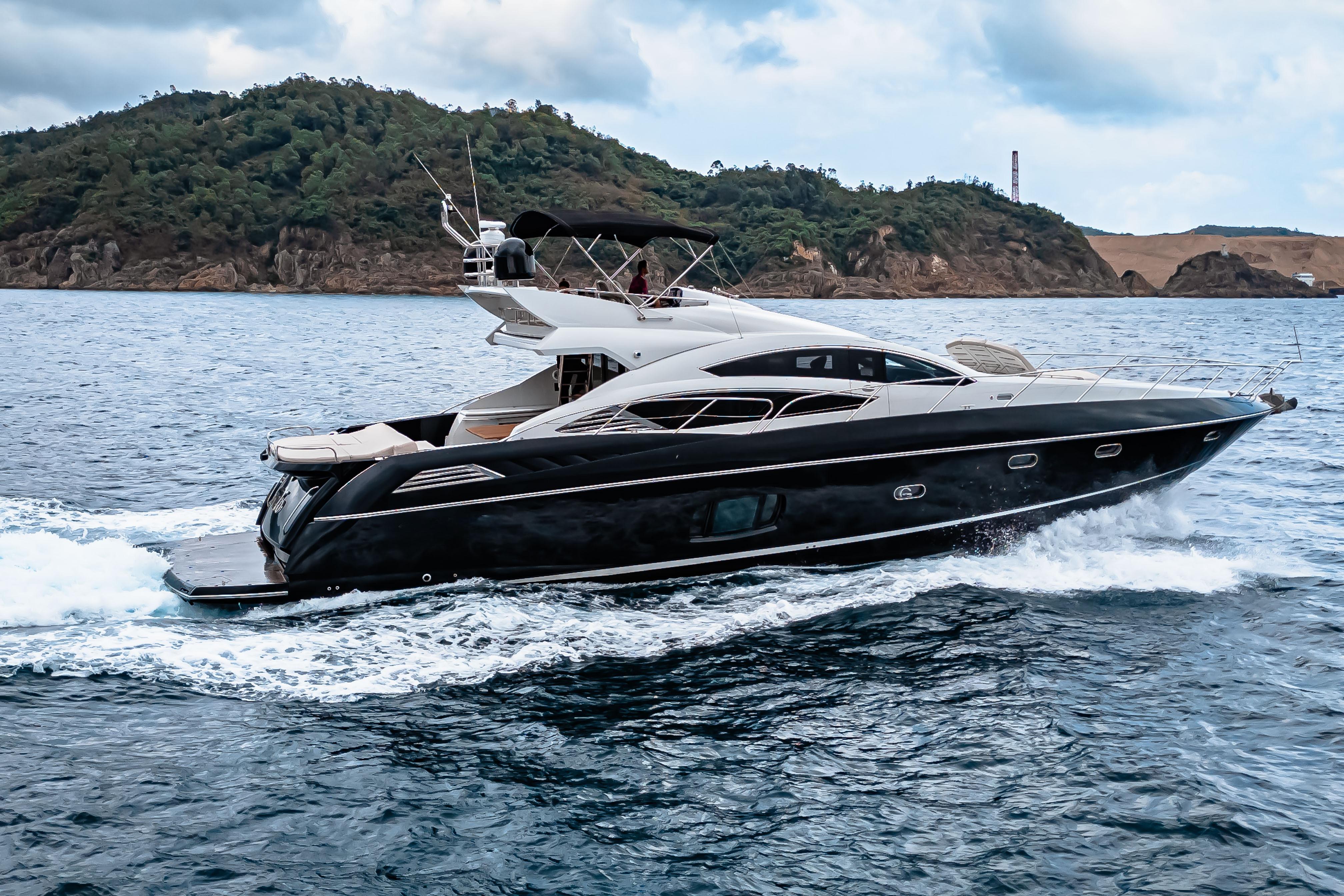 2011 Sunseeker Predator 74