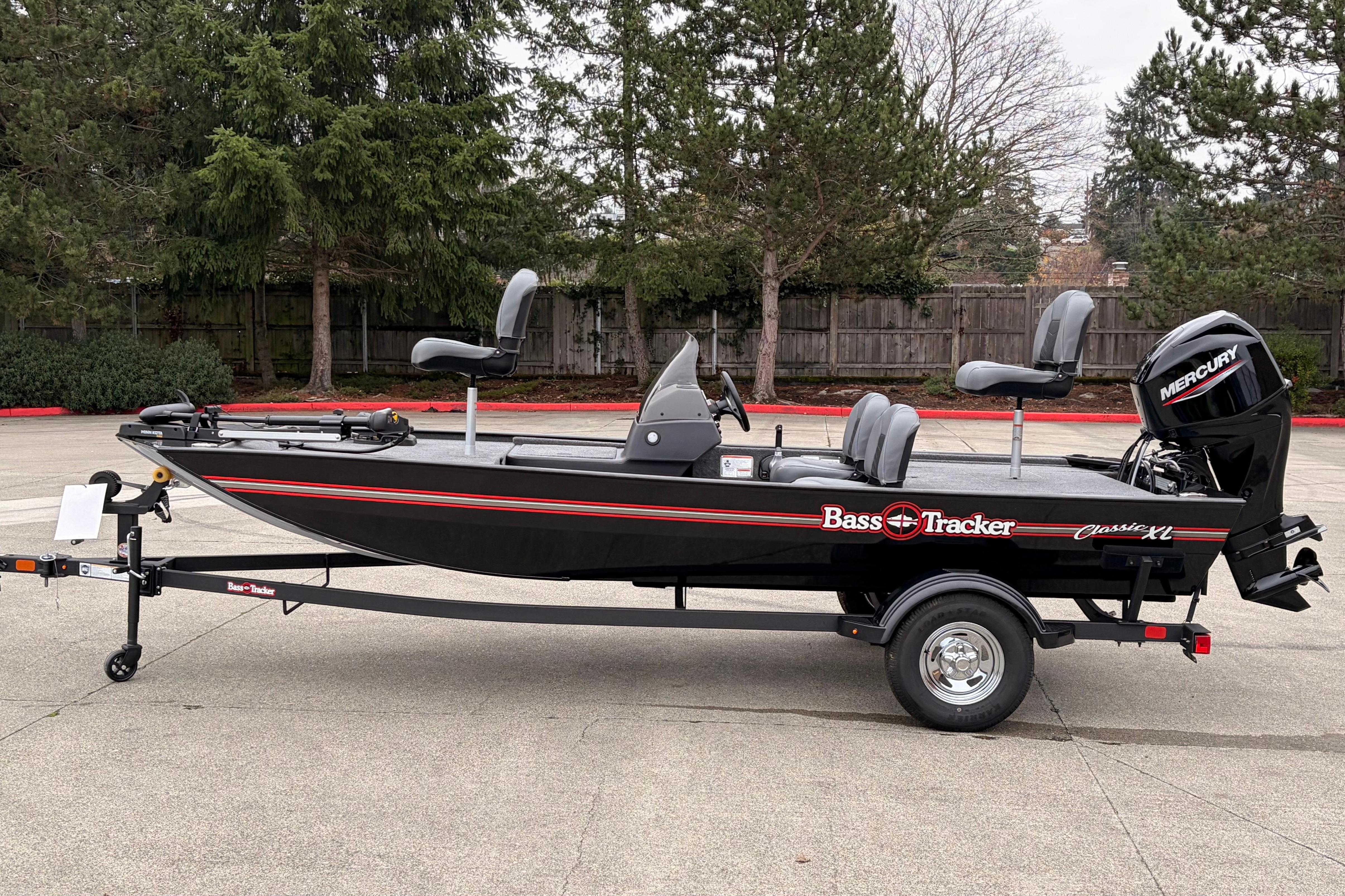 2025 Tracker Bass Tracker Classic XL