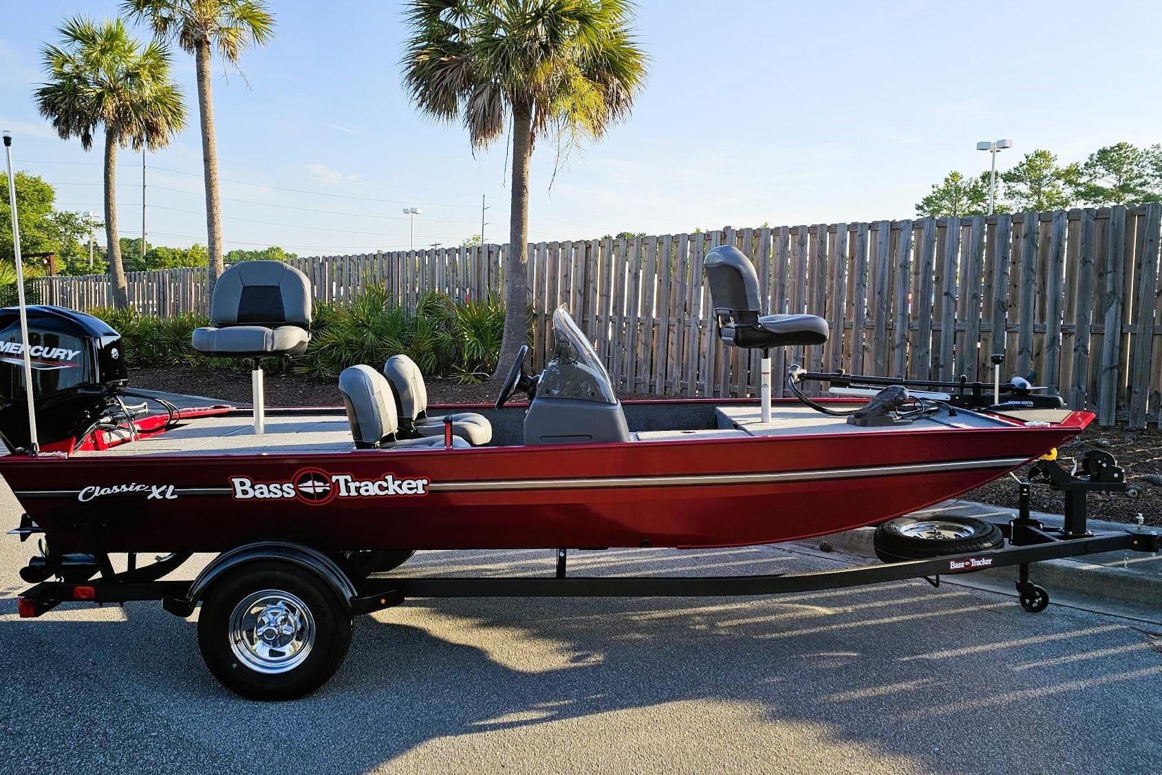 2026 Tracker Bass Tracker Classic XL