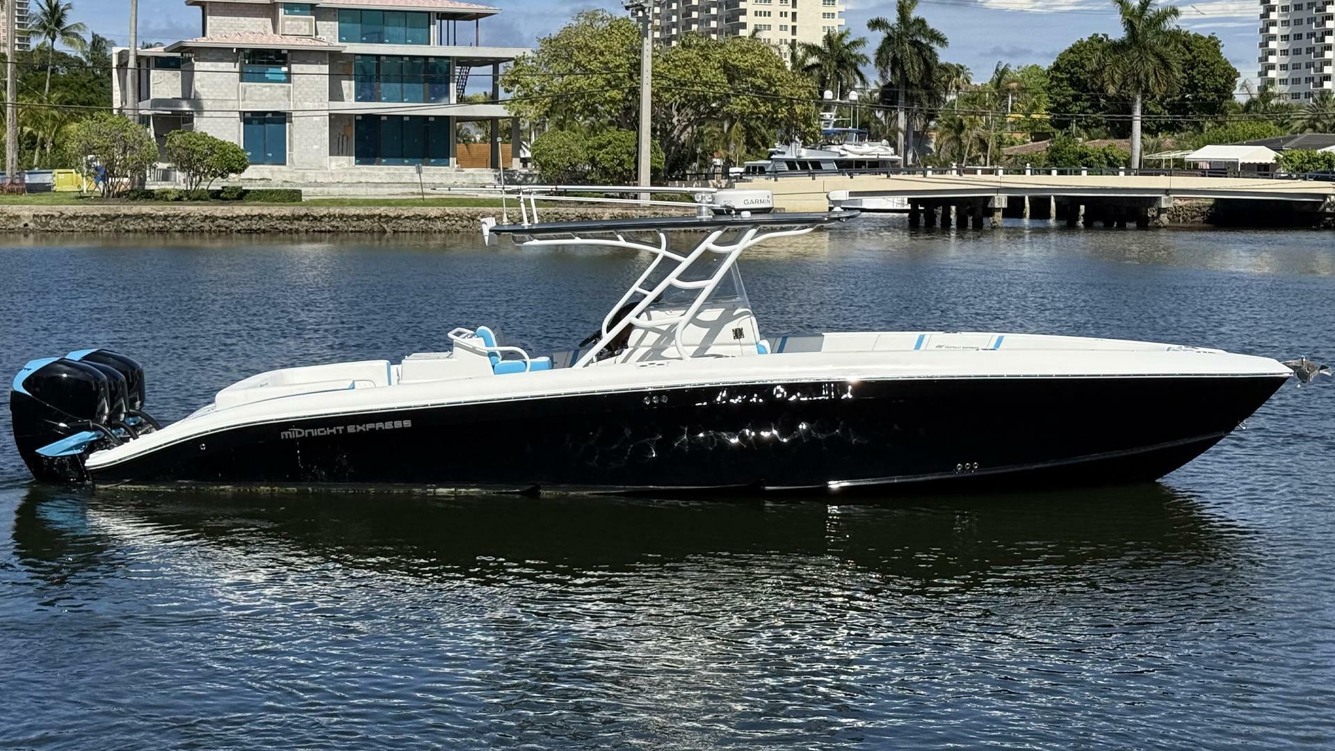 2012 Midnight Express 37 Open