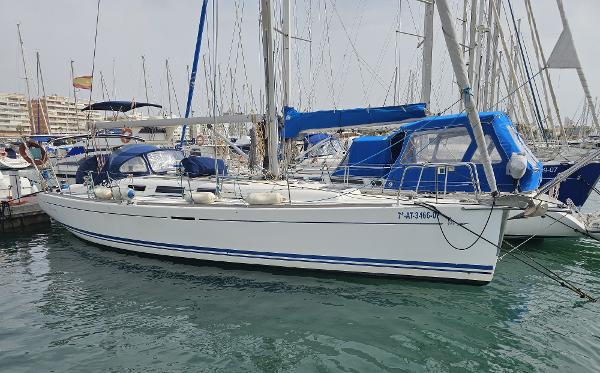 Dufour 40 Performance