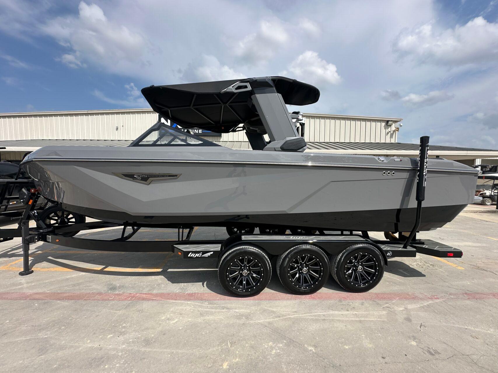 2025 Nautique S25