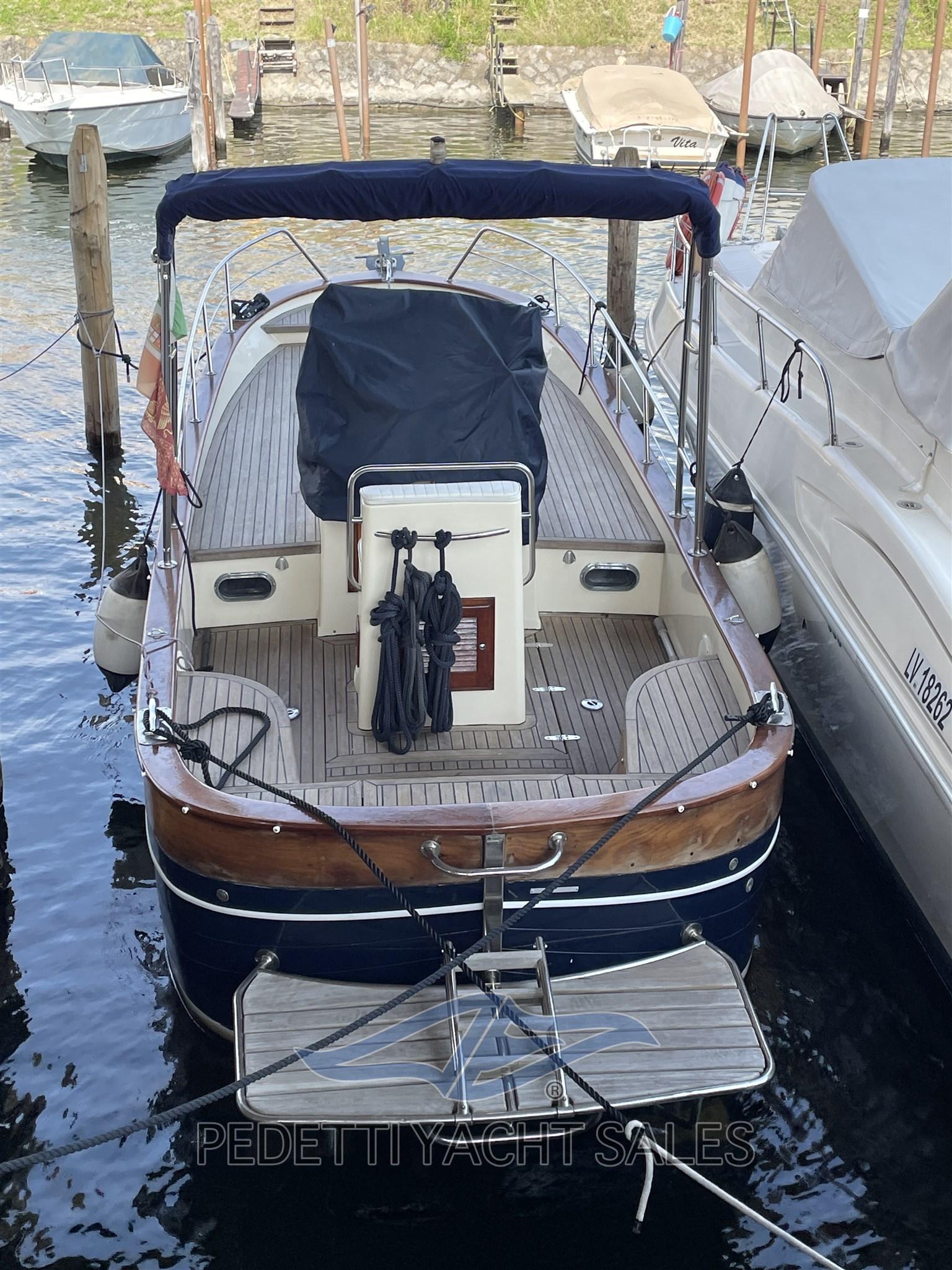 2006 Custom Cantiere latino 6.80 open/cabin