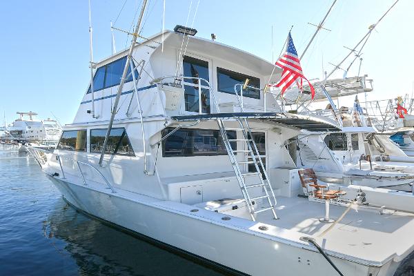 2000 Torres 48 Enclosed Bridge
