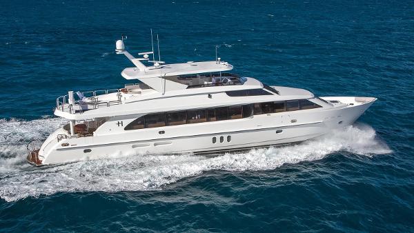 2017 Hargrave Raised Pilothouse MY