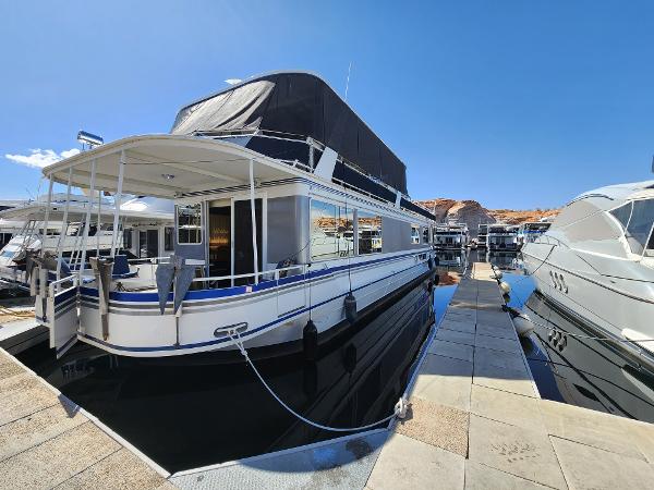 2004 Skipperliner Inn Conspicuous Share
