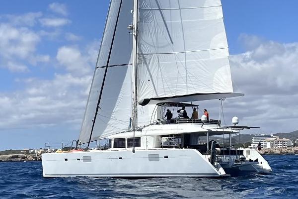 2012 Lagoon 560