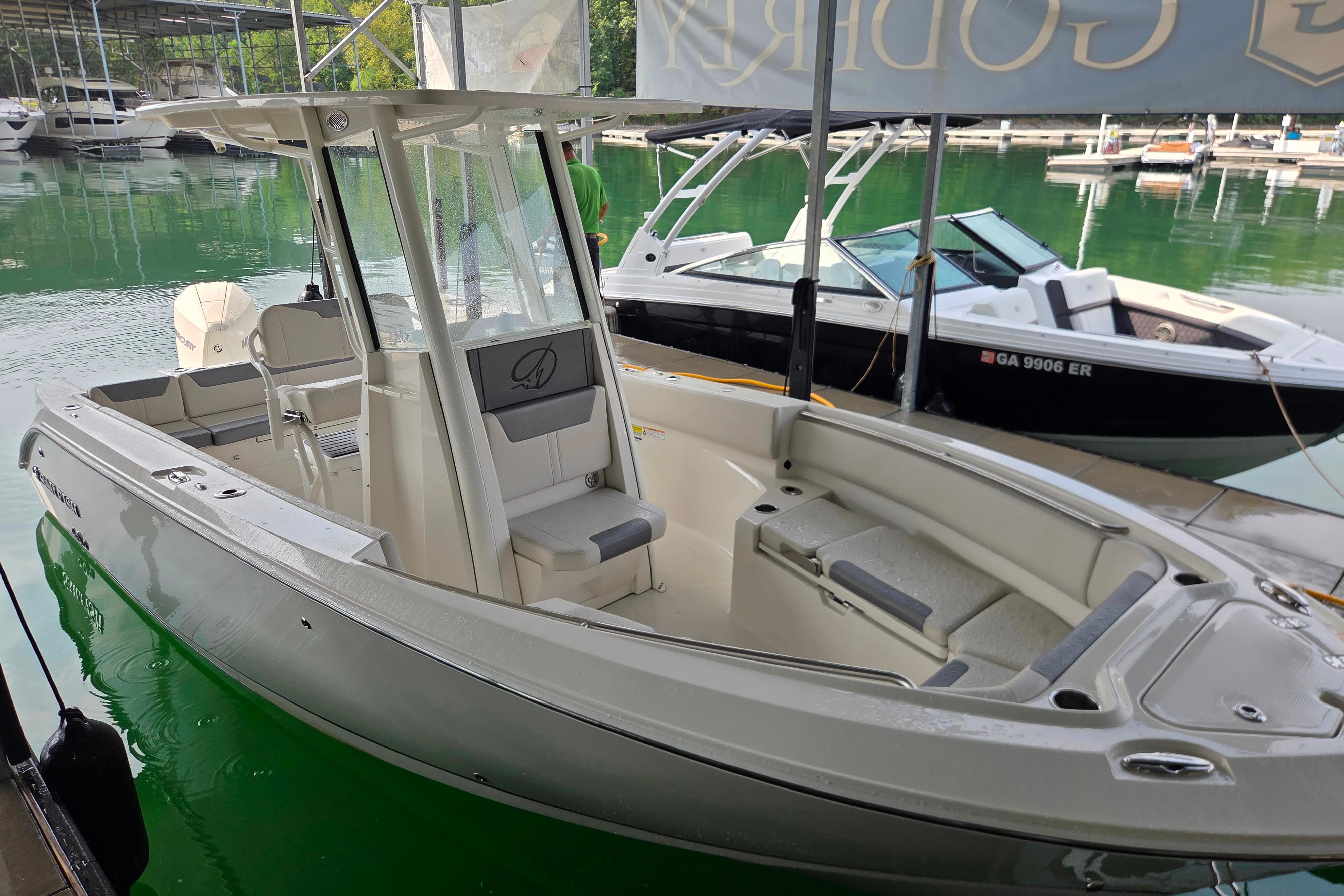 2025 Sailfish 232 CC