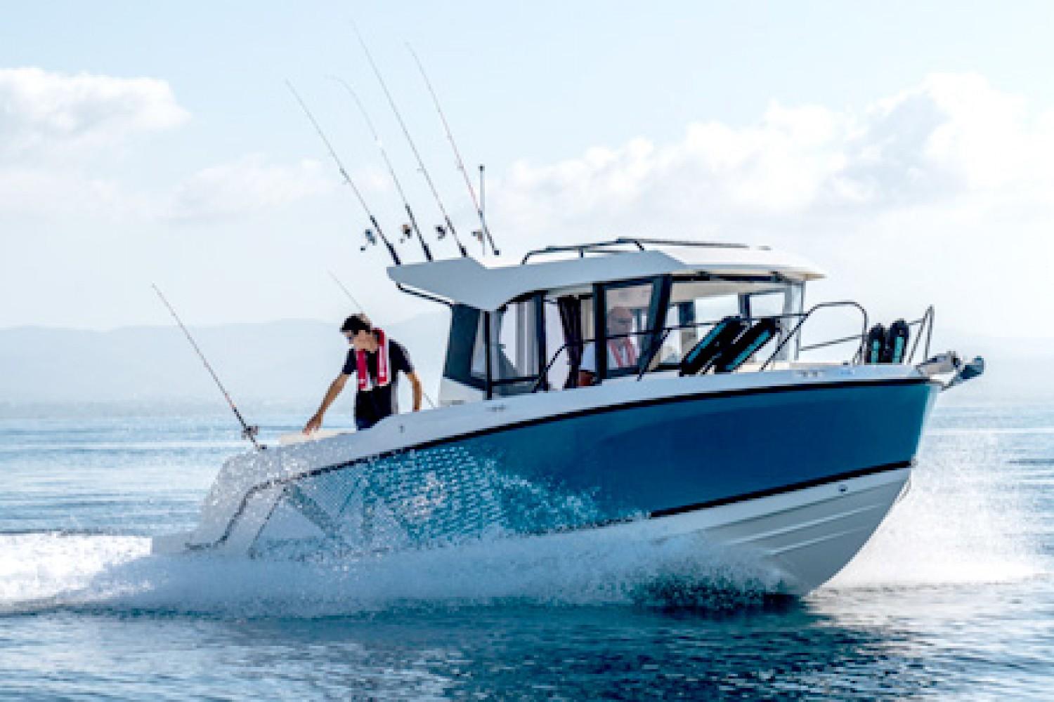 Quicksilver Activ 705 Pilothouse
