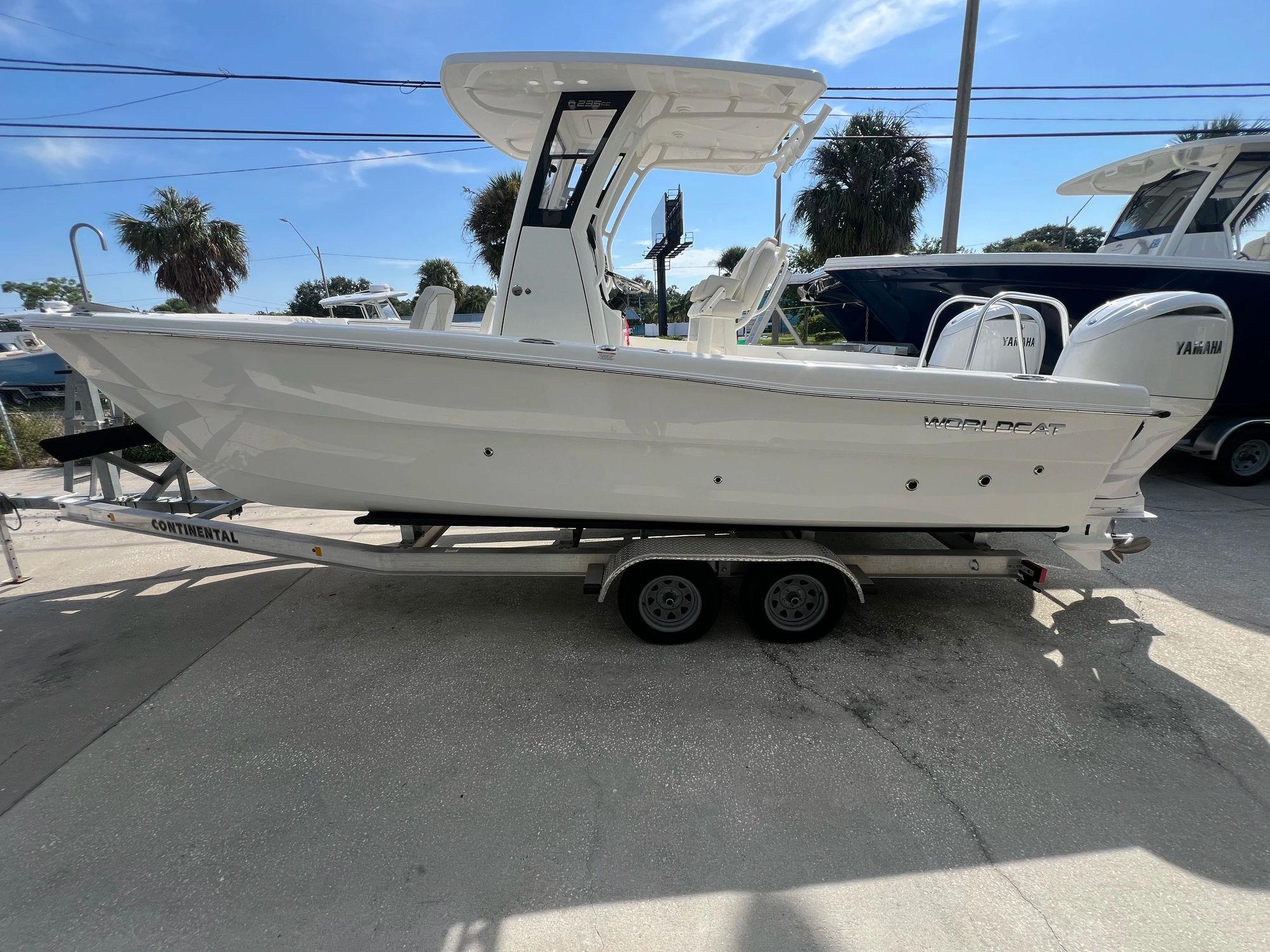World Cat 235 CC 2024-WORLD-CAT-235-CC