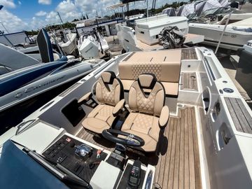 2011 Novurania Chase 23
