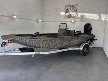 2026 Thor LH1900CC w/ BayStar Steering Elite Package-Mo