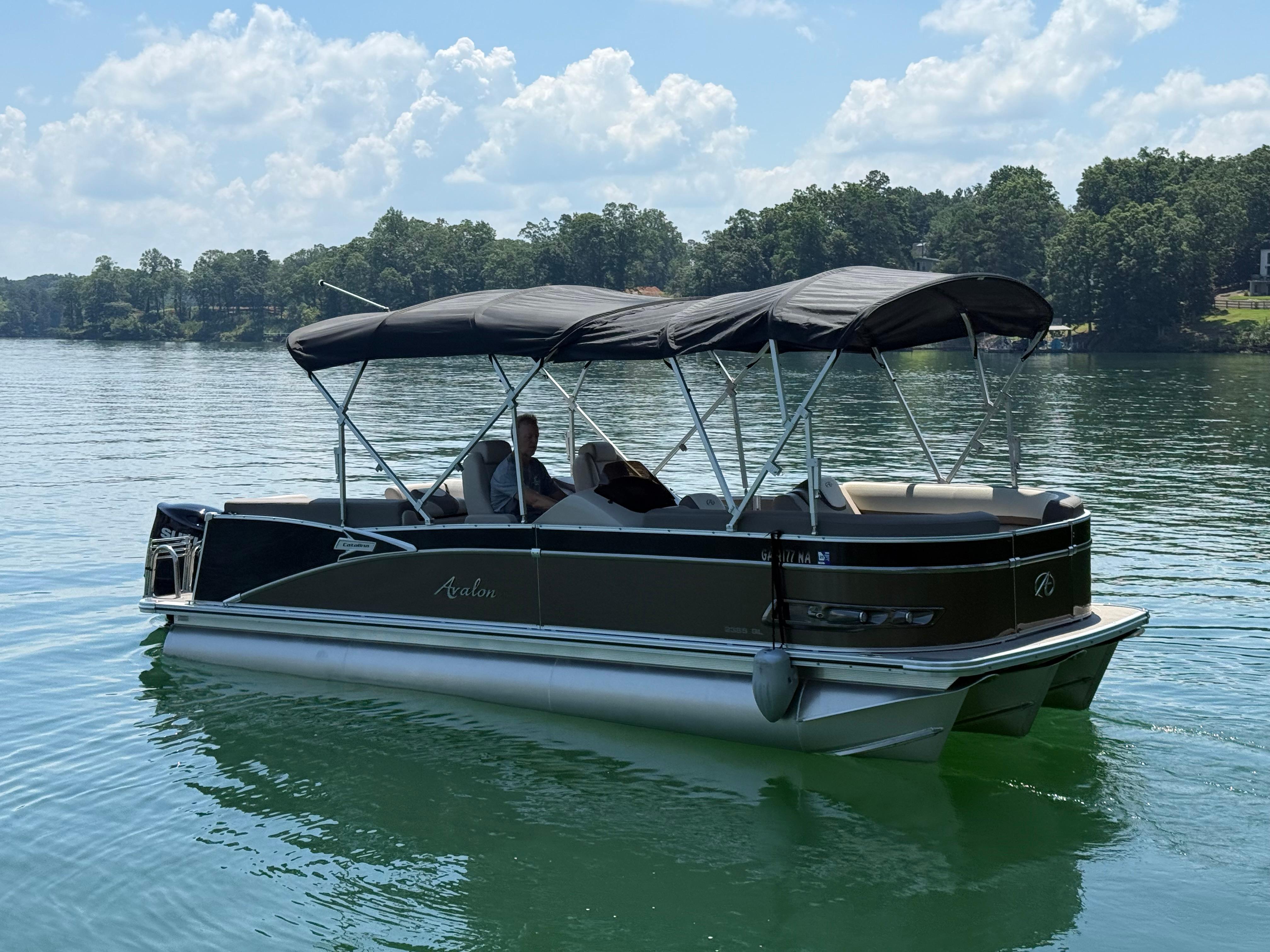2022 Avalon Catalina Quad Lounger - 23'