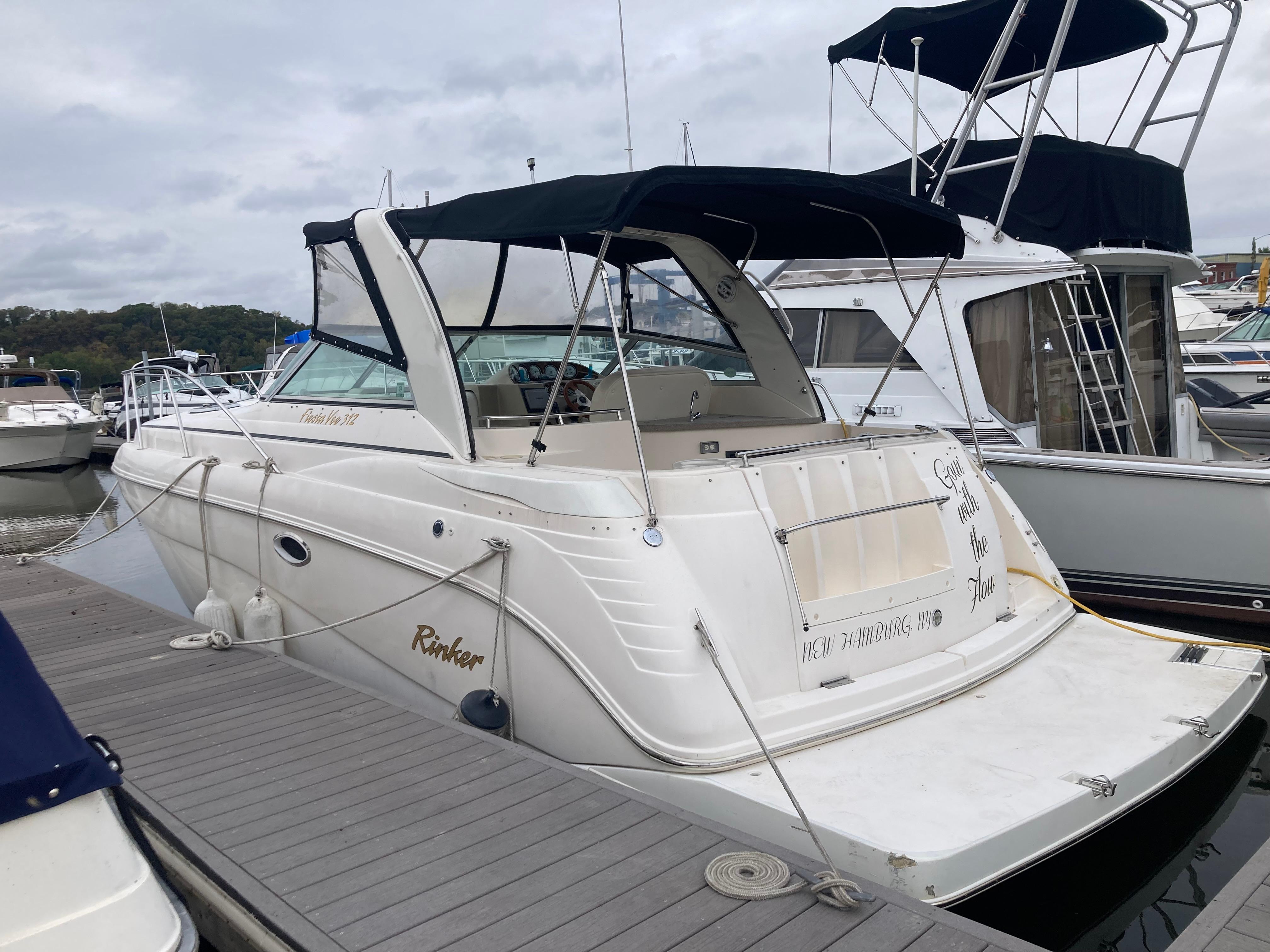 2003 Rinker Fiesta Vee 312