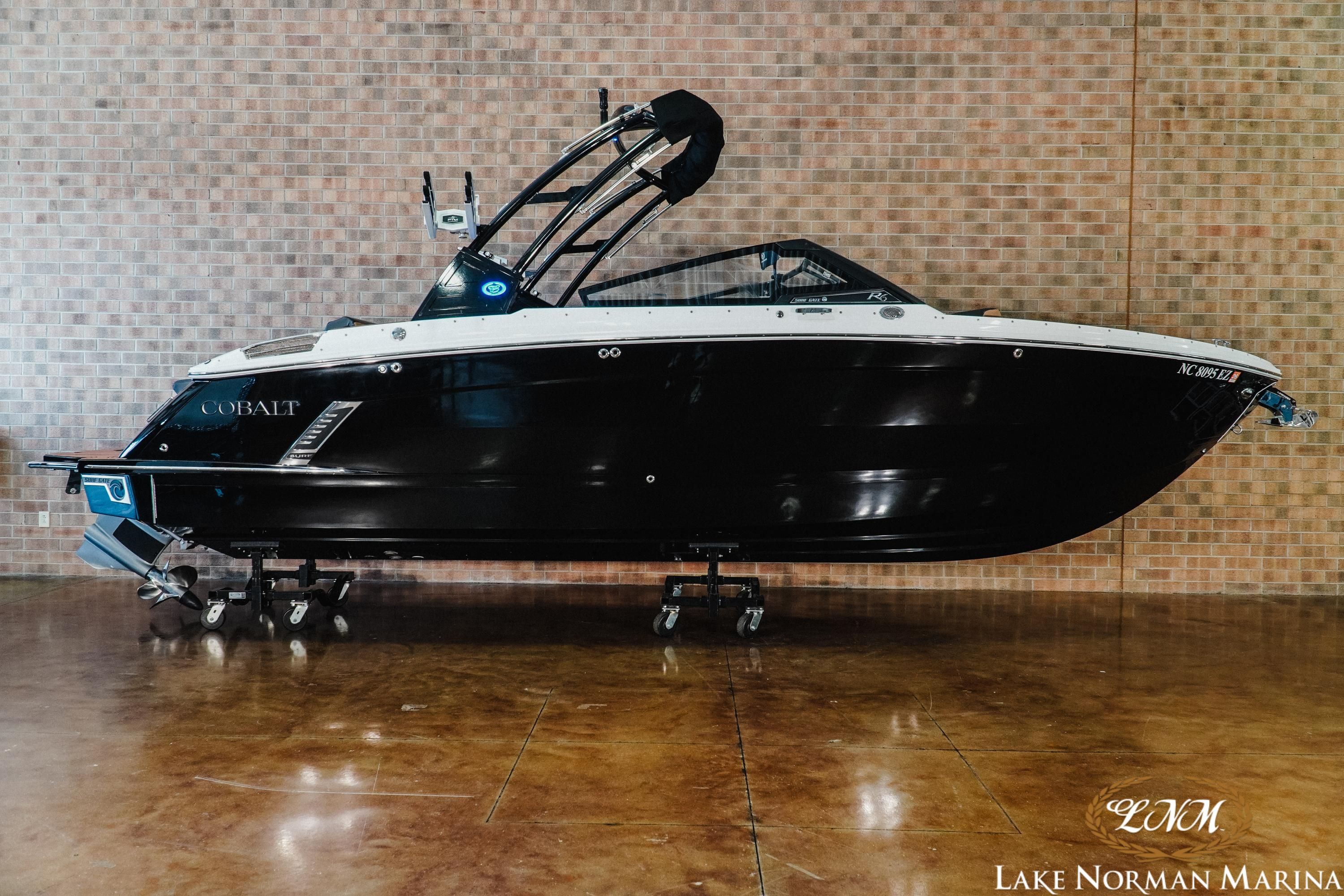 2023 Cobalt R6 Surf
