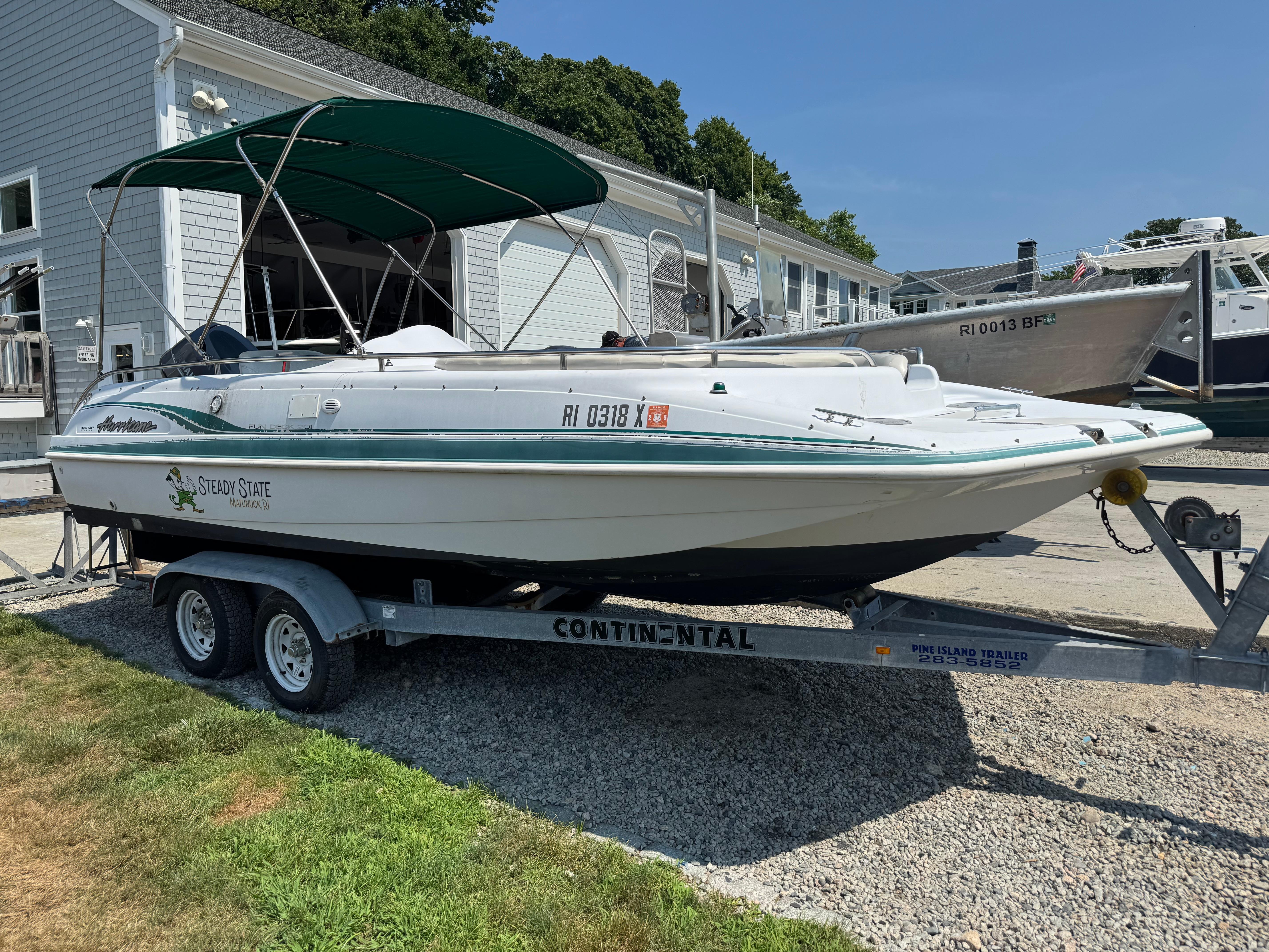 2001 Hurricane FunDeck GS 201 OB