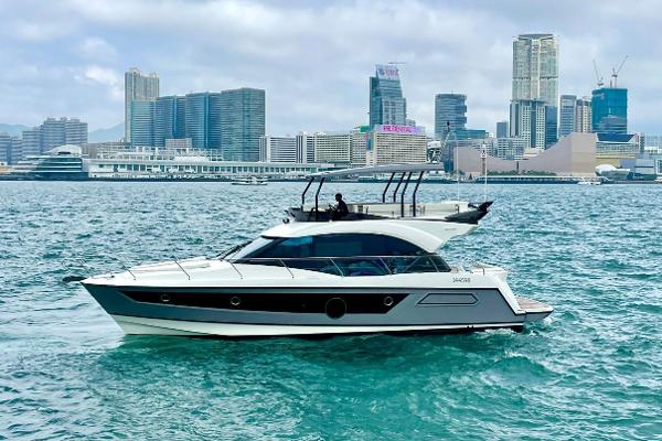 2022 Beneteau MC52