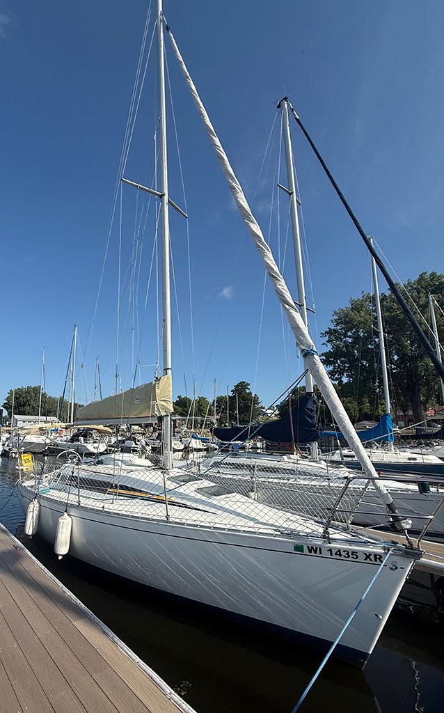 1988 Beneteau First 285