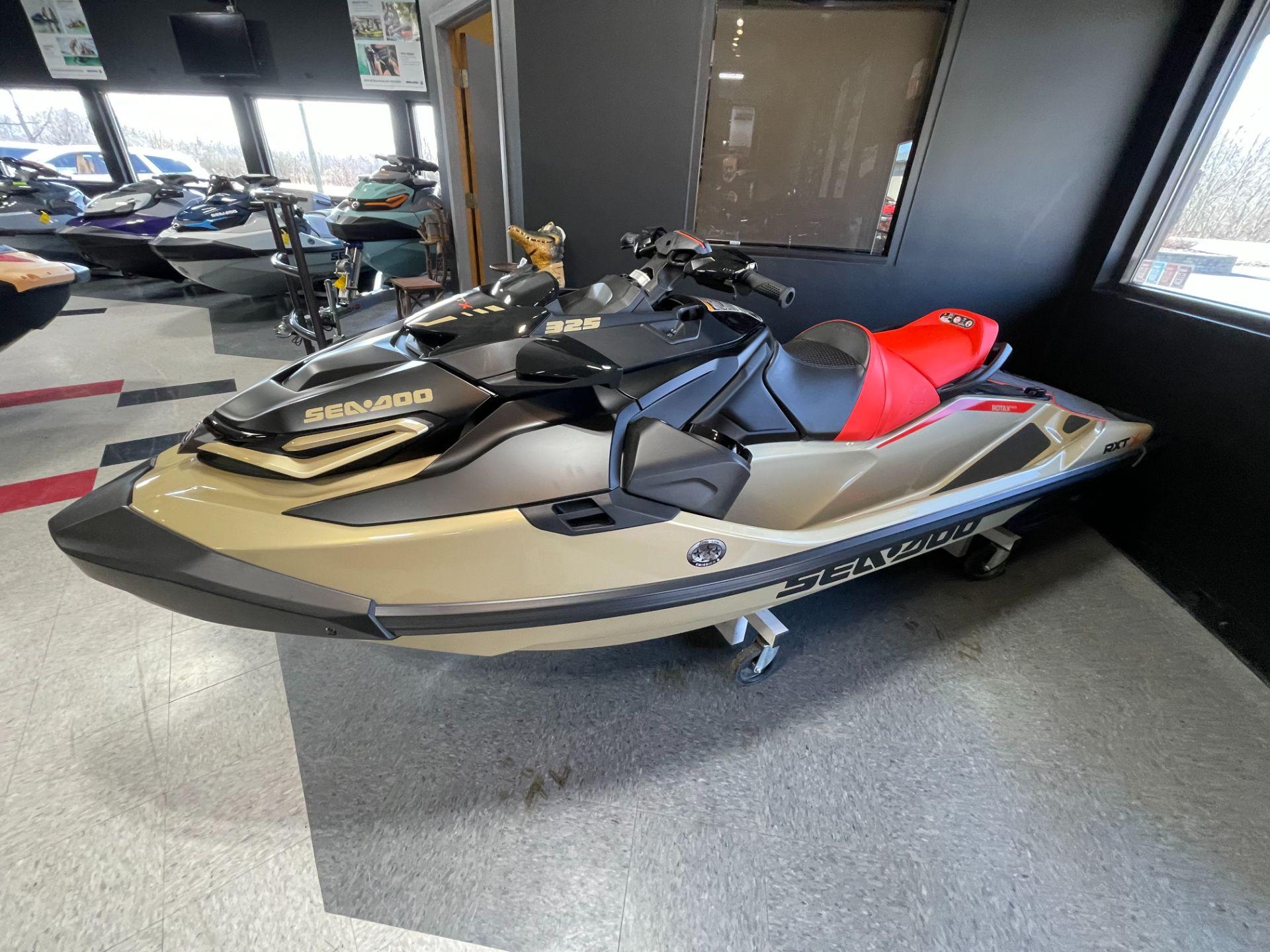 Sea-Doo RXT-X 325 Tech Package