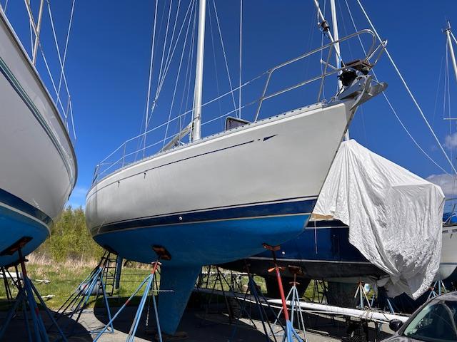 1989 cal 33 sailboat