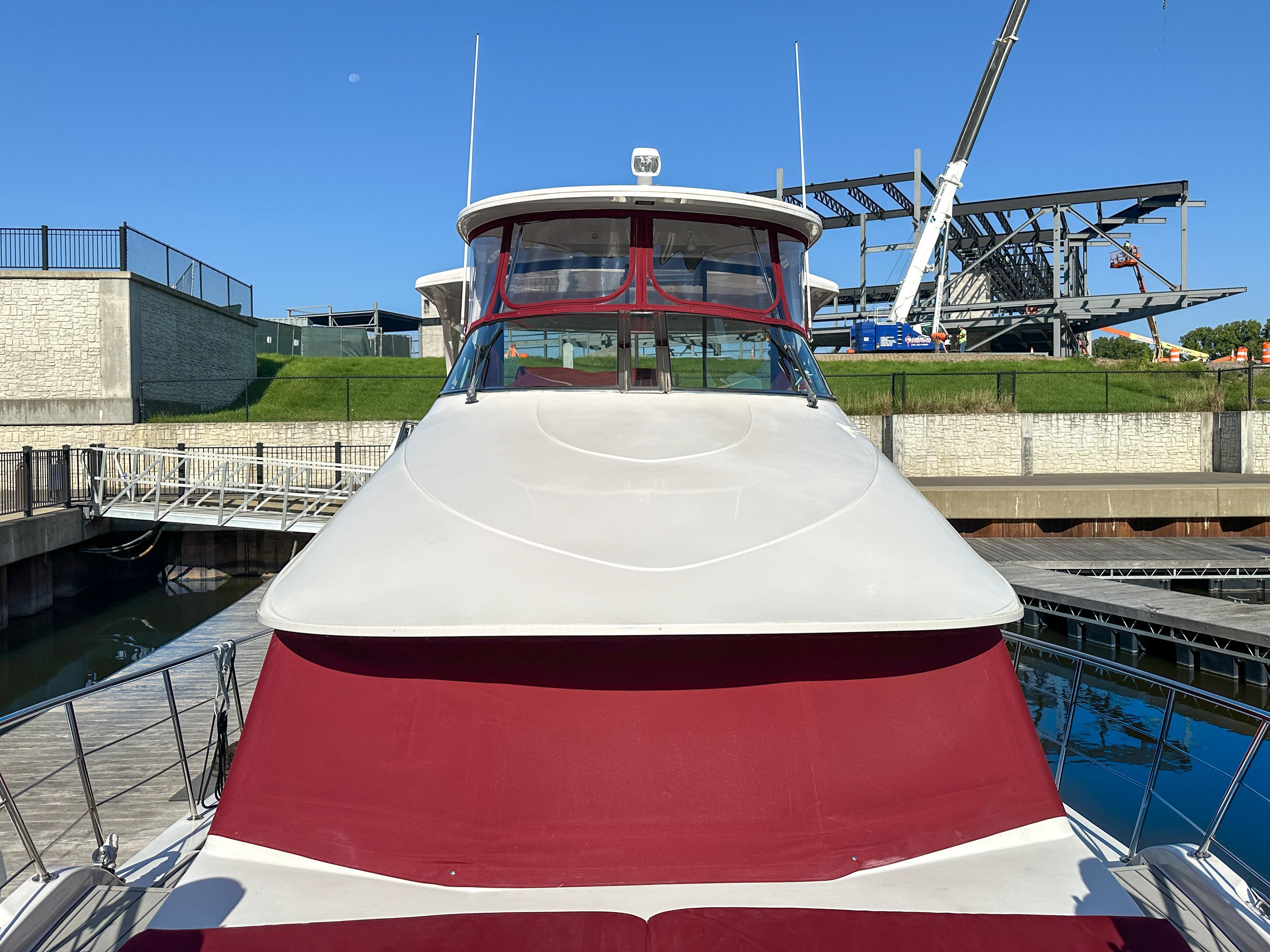 2012 Bluewater 5200 Custom Series Yacht
