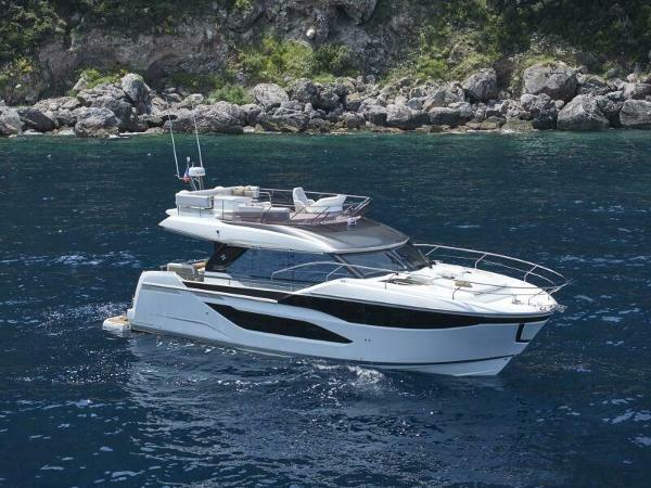 2026 Prestige F4.9 Flybridge