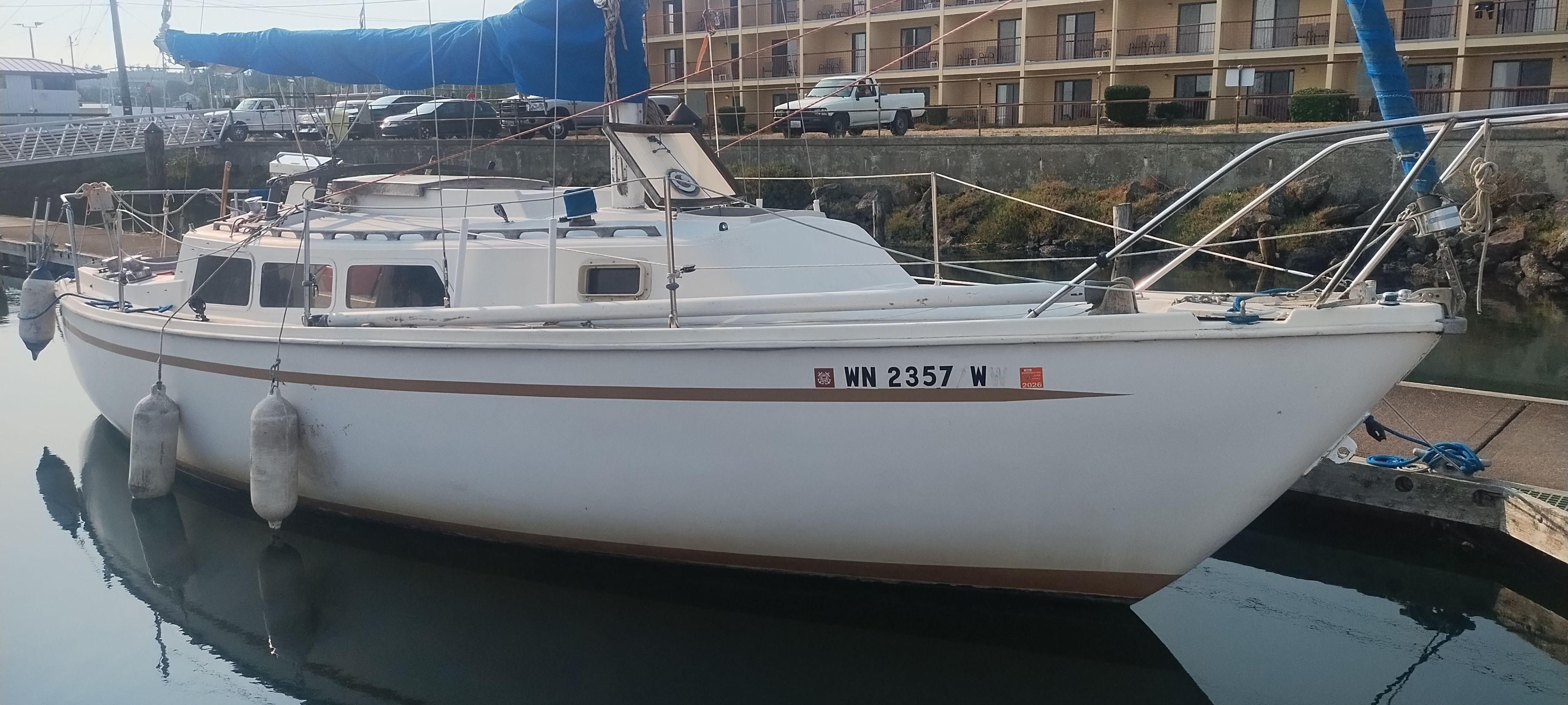 1975 Newport 30 Ft. Shoal draft, Phase-2
